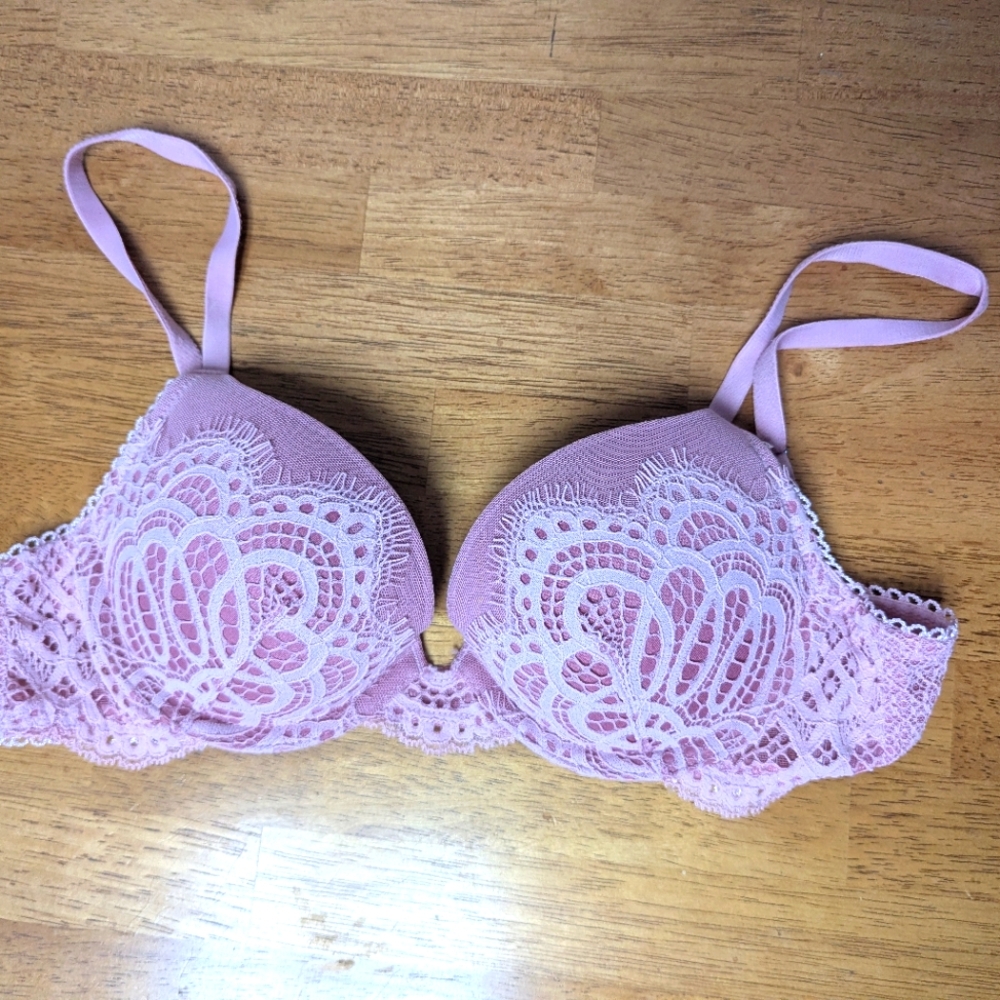 Victoria's Secret Pink Lace Dream Angel Bra